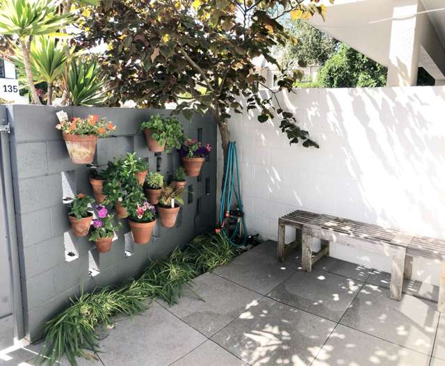 2/137 Jervois Road Herne Bay_1