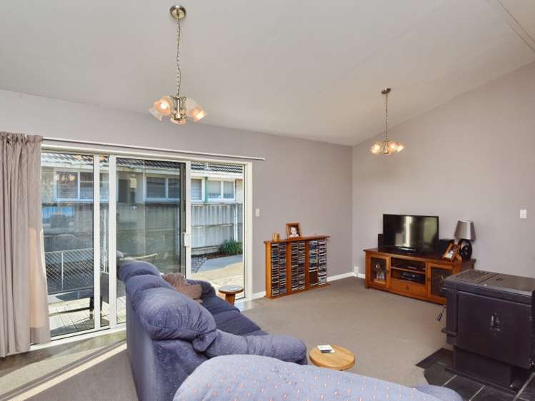 10 Davidson Crescent Hornby_1