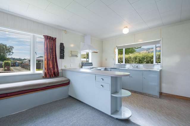 24 Manson Avenue Stoke_2