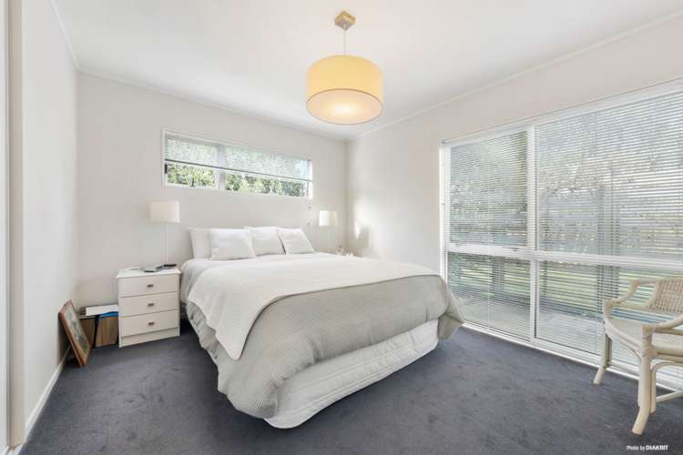 8 Shamrock Lane Te Atatu Peninsula_15