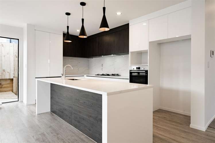 122 Parkview Drive Gulf Harbour_4