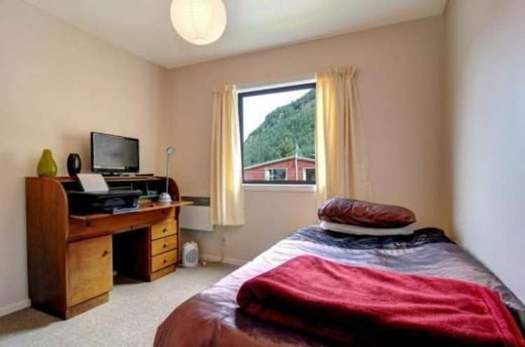 24a Dart Place Fernhill/Sunshine Bay_9