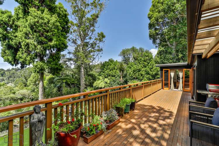 13 Takahe Road Titirangi_17