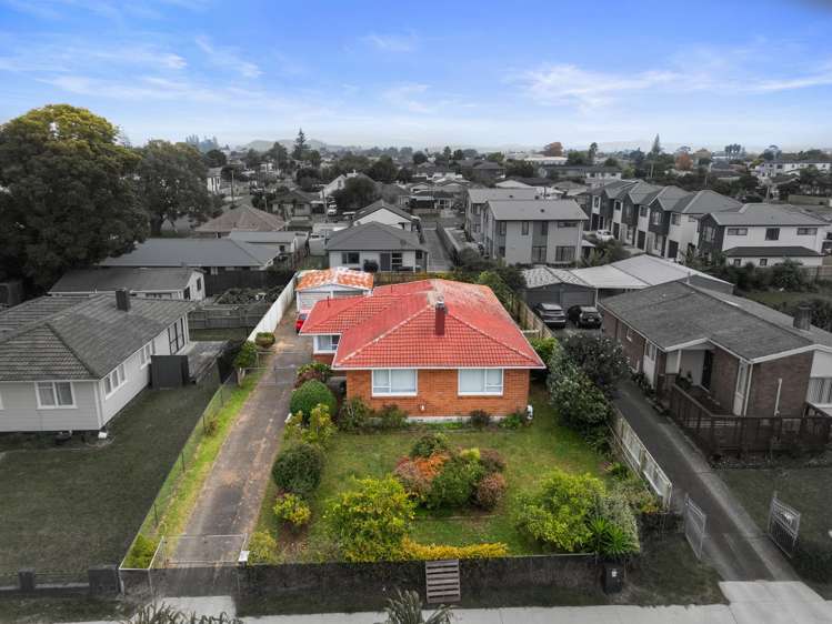 18 Courtenay Crescent Mangere East_19