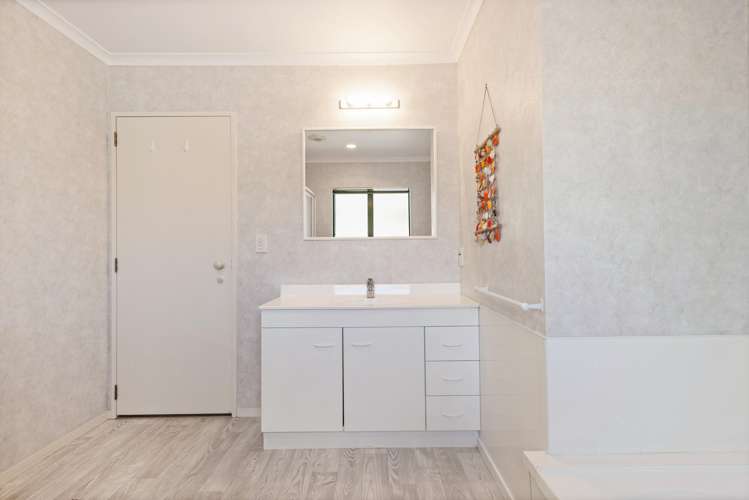 11 Cedar Crescent Matamata_14