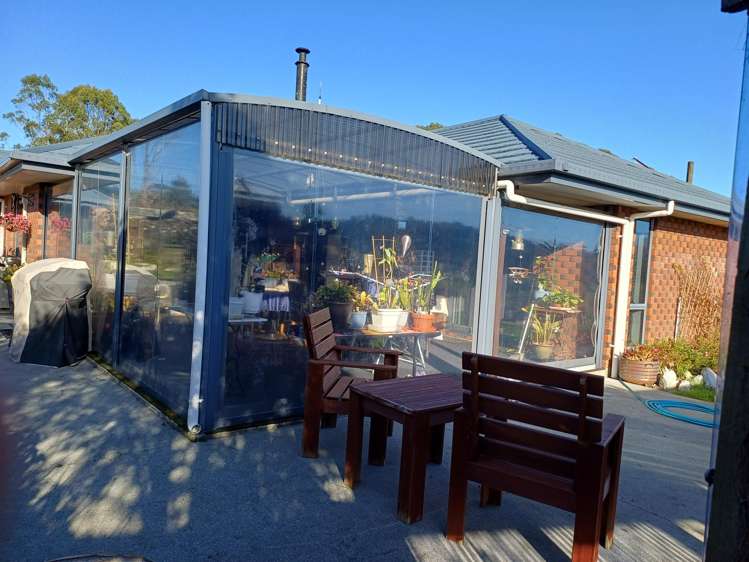17 Gold Nugget Road_4