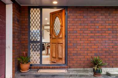 12 Emsworth Court_4