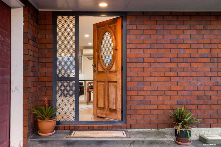 12 Emsworth Court_4