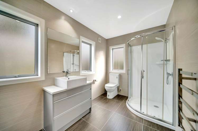 Bradnor Meadows Drive Swanson_12