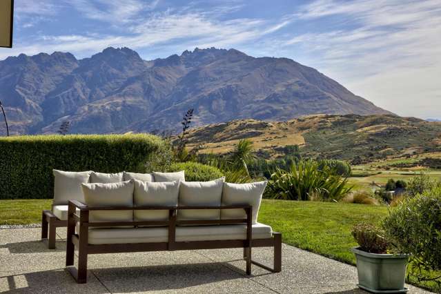 3 Pioneer Court Jacks Point_2