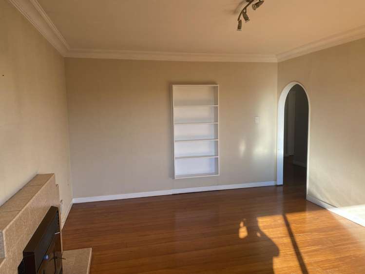 10 Sutherland Road 11218_5