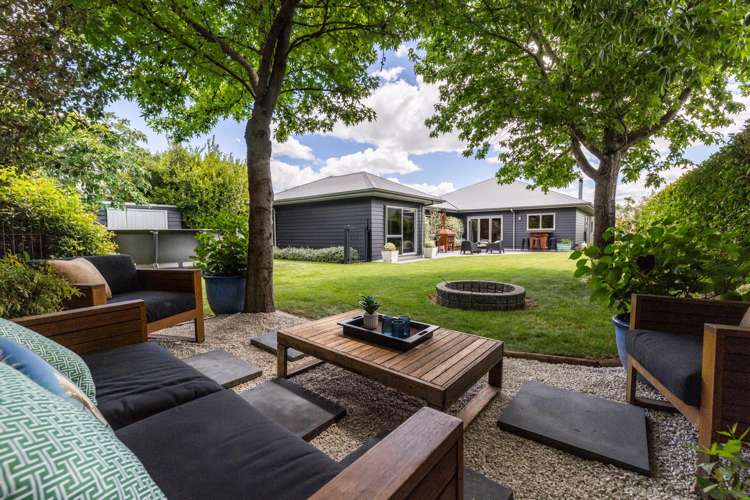 4 Donald Place Frimley_26