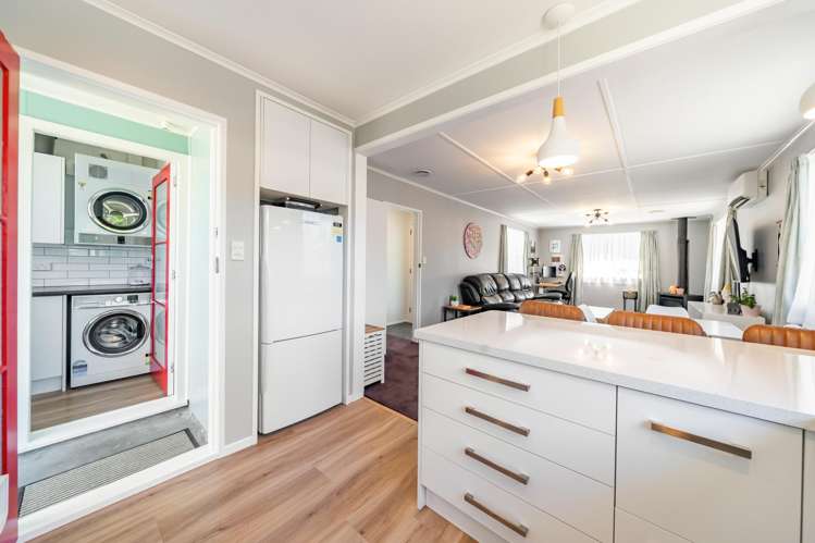 3 Newburn Grove Wainuiomata_10