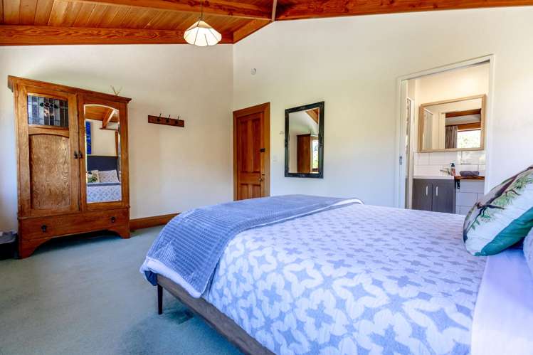 116 Cron Street Franz Josef_17