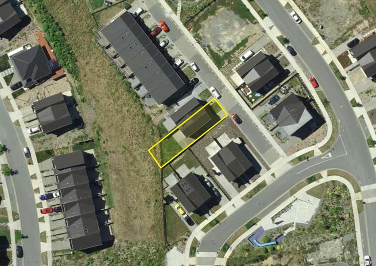 30 Bee Lane Whitby_24