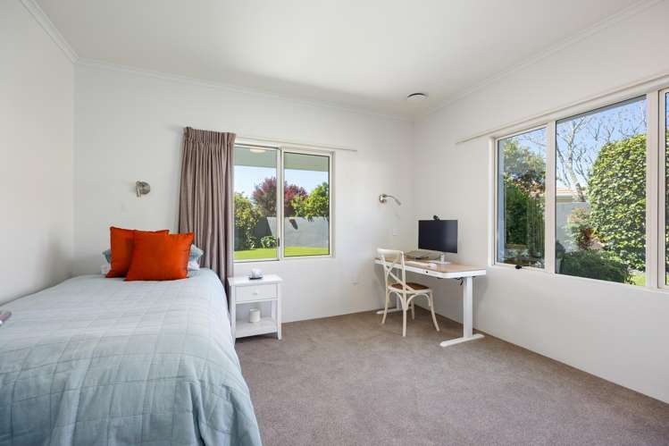 16 Ardilea Avenue Stoke_14