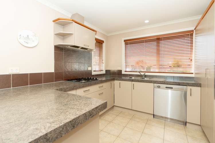 24 Mickelson Avenue Rototuna_12