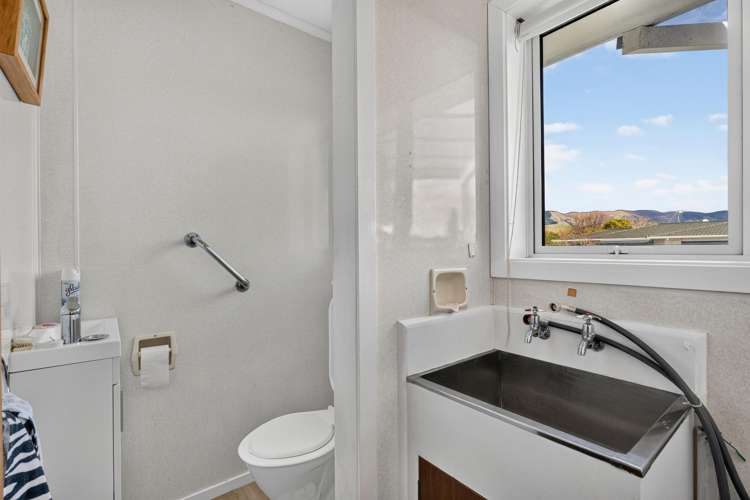 1/4 Alyson Place Stoke_8