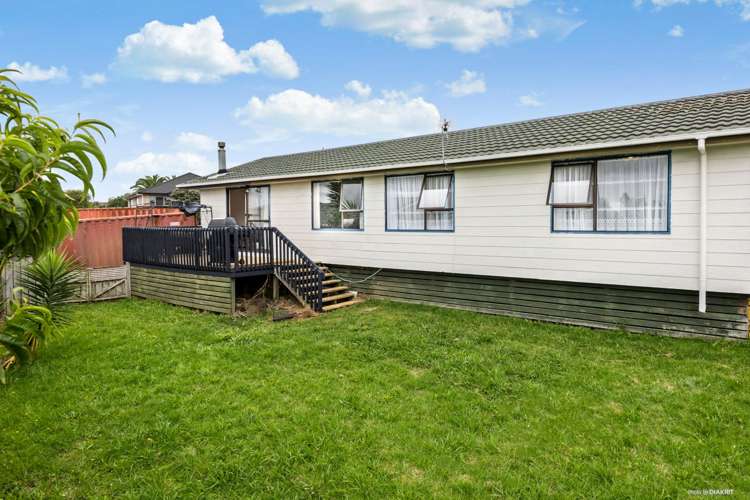 6 Oreti Place Clover Park_12