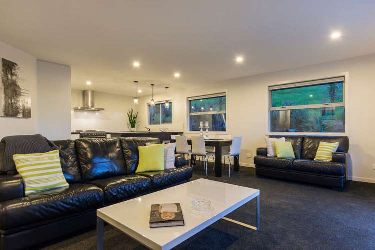 254 Ballintoy Park Drive Welcome Bay_7