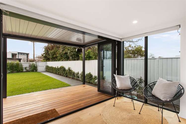 20 Wairarapa Terrace Merivale_23