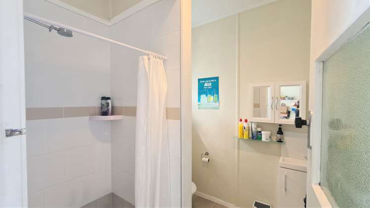 147 Tasman Street Opunake_14