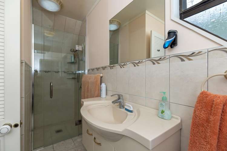 2 Lavinia Grove Waikanae Beach_23