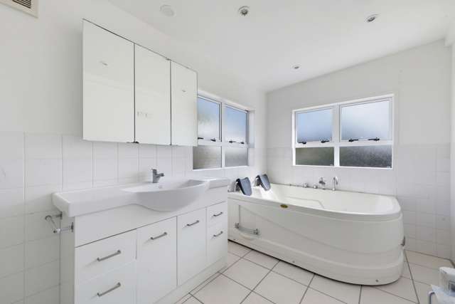 67 Broadway Waitara_2