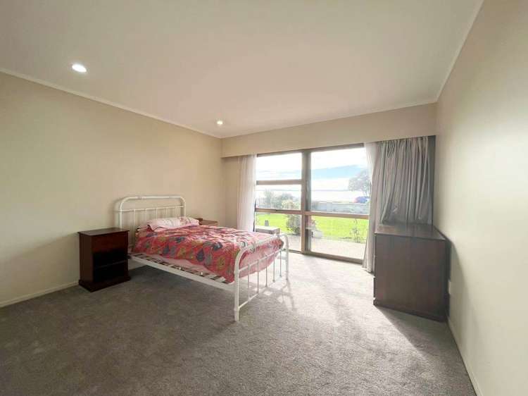 53 The Esplanade Eastern Beach_11