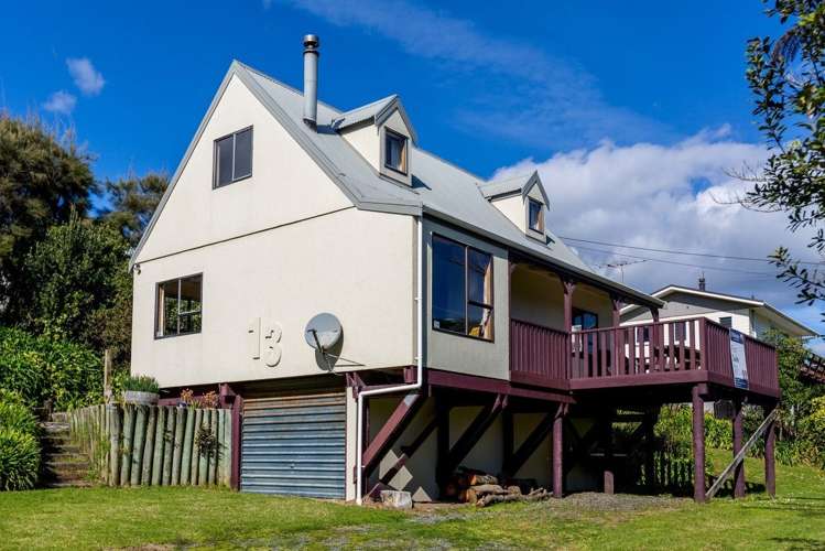 29 Tainui Street Mokau_16