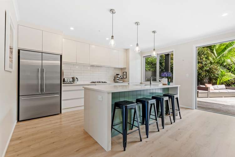 28 Laly Haddon Place Matakana_3