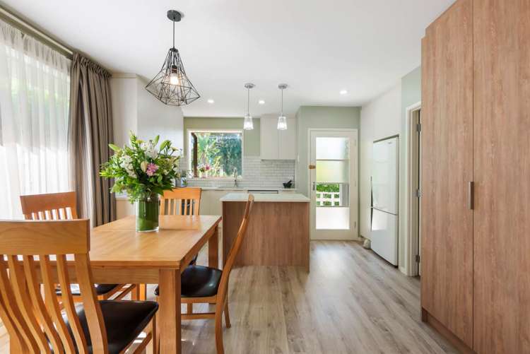 40a Weatherly Road Torbay_9