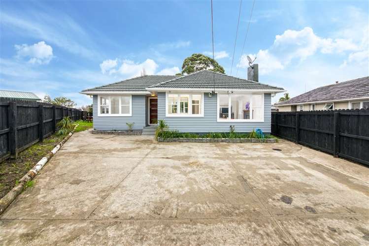 13 Ingleby Place Kelston_0