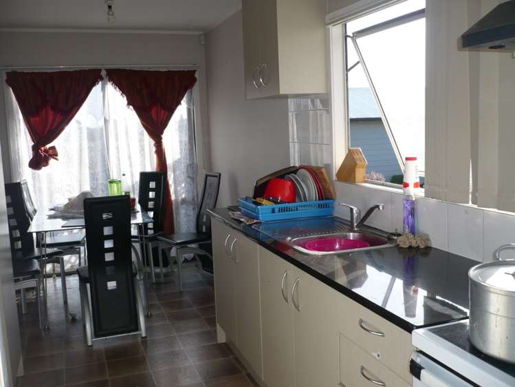 10 Balwyn Place Clendon Park_11