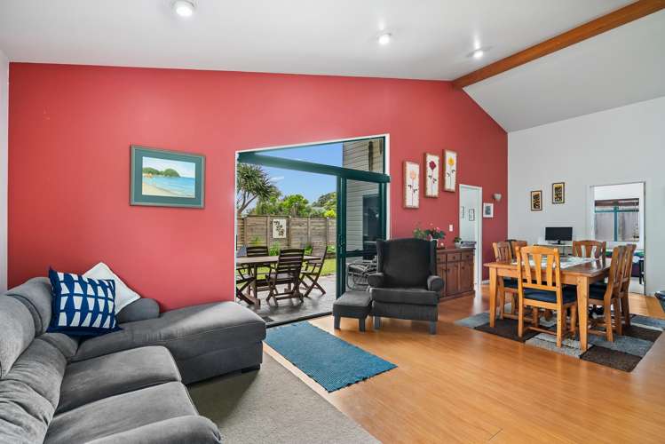 4 Ringer Avenue Matapouri_13