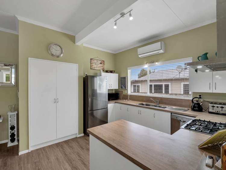 33 Moore Avenue Tawhero_20