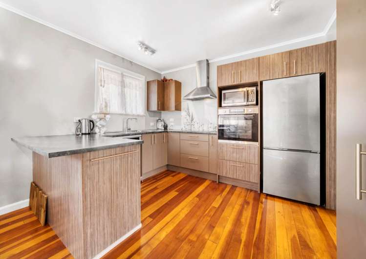 135 Clevedon Road Papakura_3