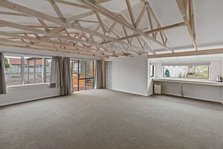 1 Moore Avenue Tawhero_16