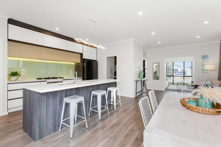 29 Awatira Drive Papamoa_5