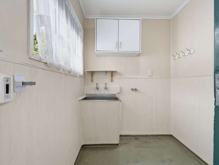 31 Longburn Road Henderson_19