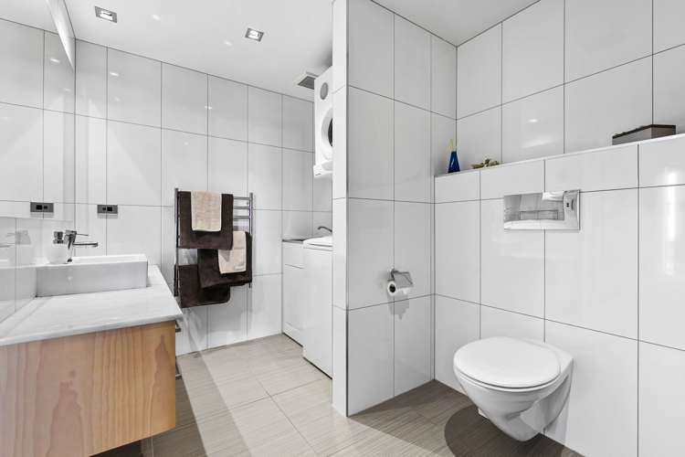 1/50 Dp Marine Parade Mount Maunganui_11