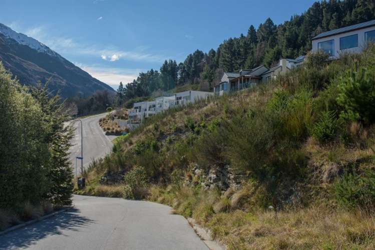 1 Galway Court Queenstown_6