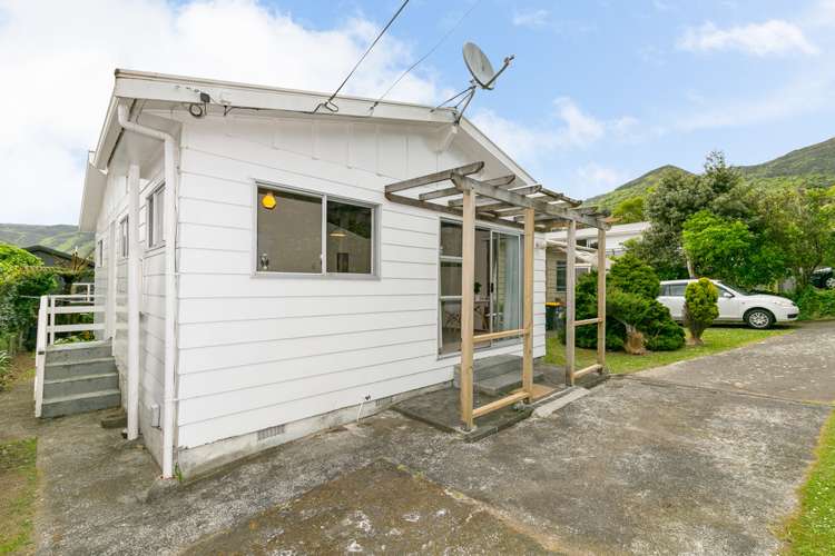 11b Thurleigh Grove Karori_9