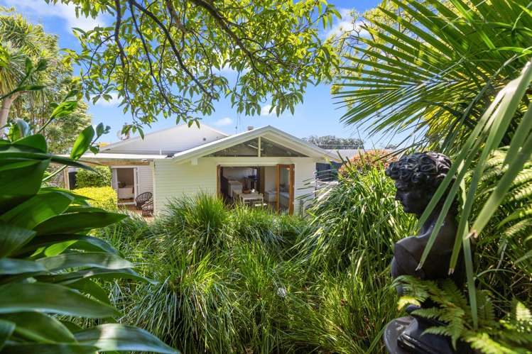 18 Gilbert Street New Plymouth Central_33