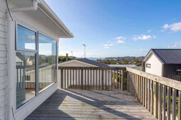 772 Whangaparaoa Road Manly_12