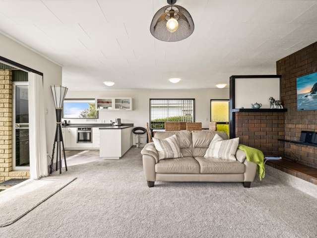 62 Easther Crescent Kew_4