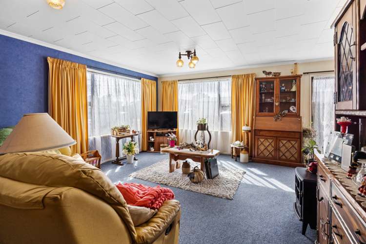 19 Surrey Street Hawera_2