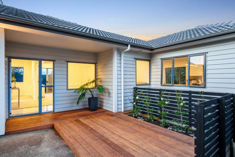 14 Durbin Court Greenhithe North Shore City Houses for Sale One