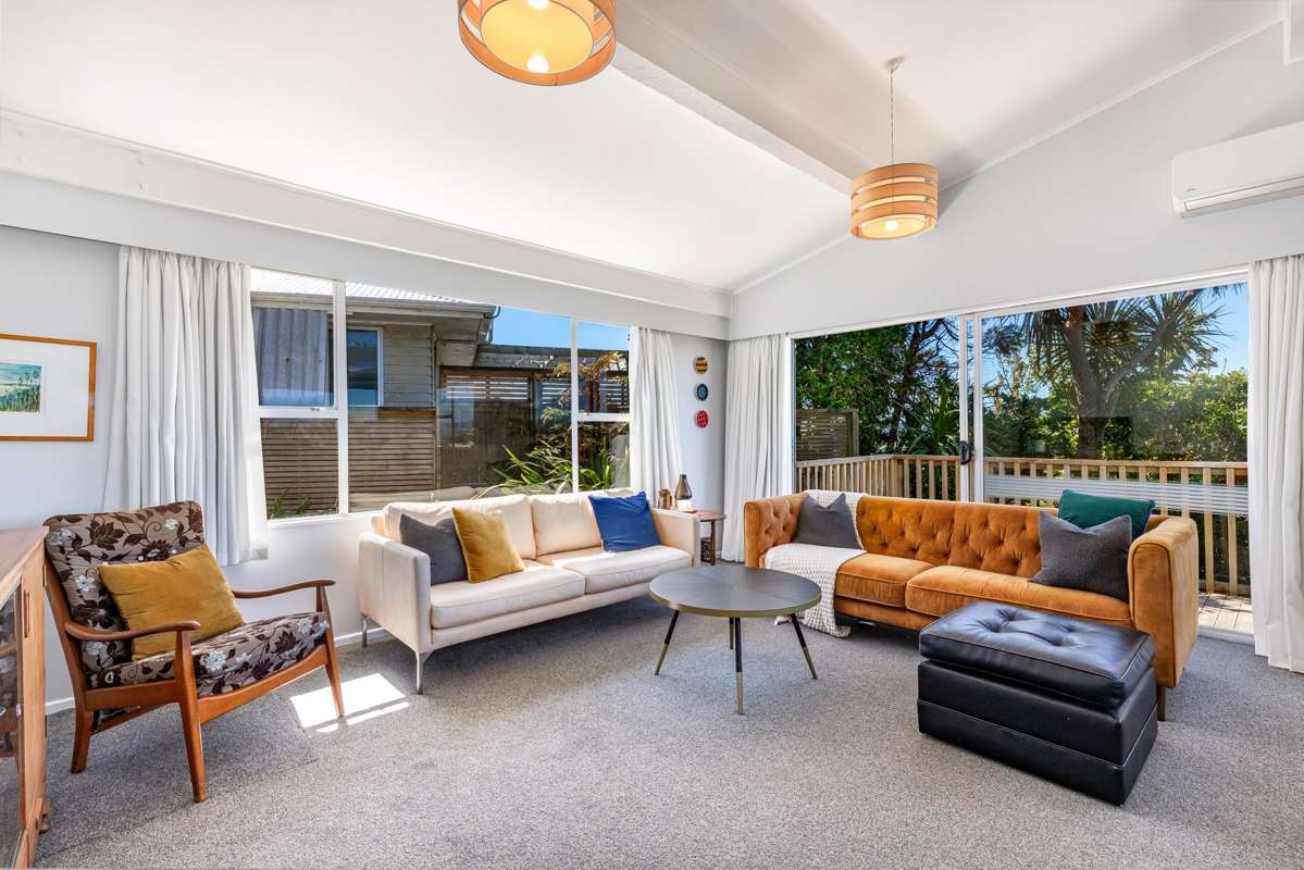 19 Rossport Street_2