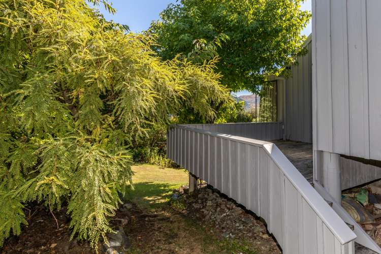 738 Peninsula Road Kelvin Heights_16